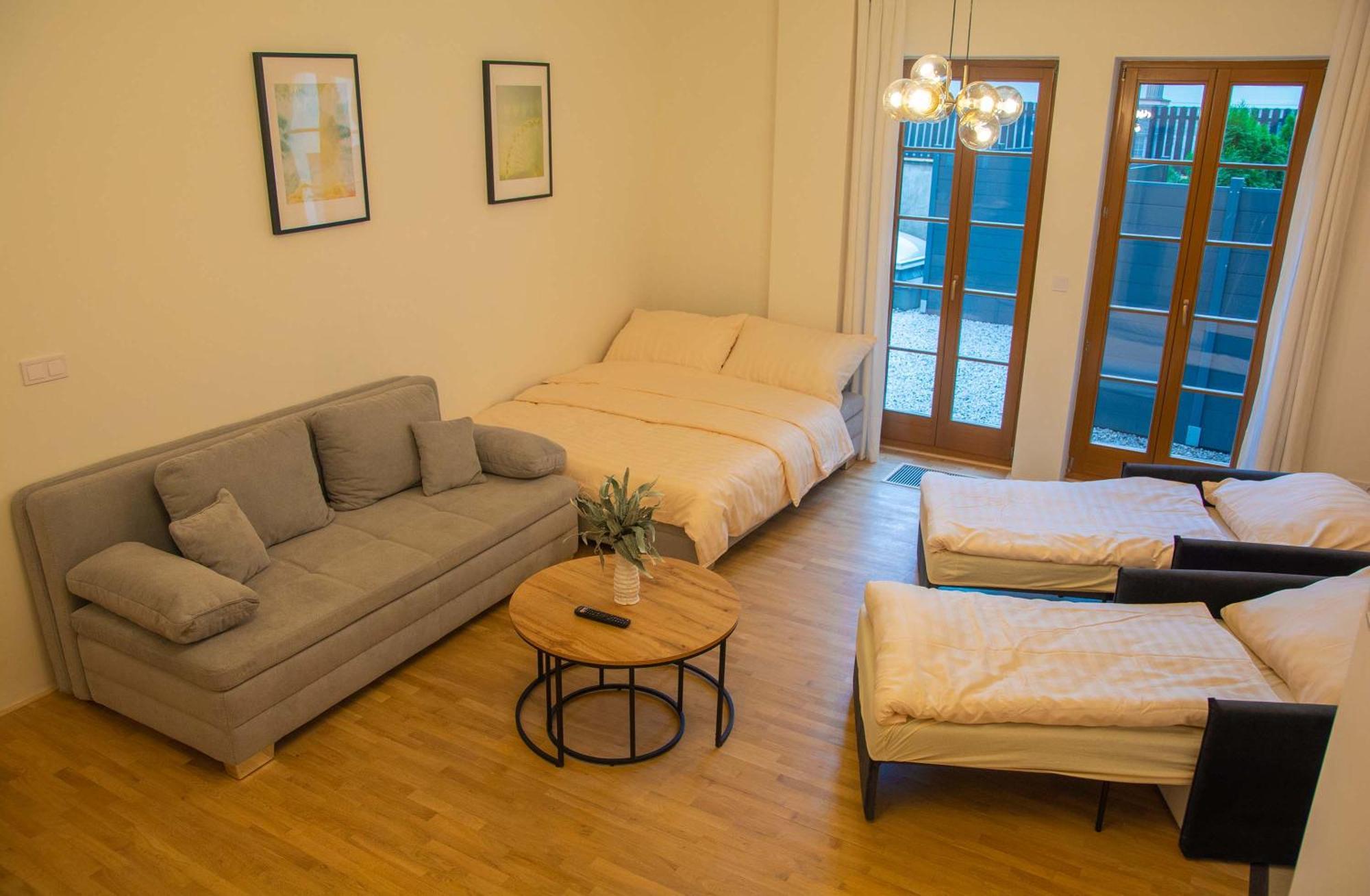 New City Centre Garden Apartment - Central Location Prag Exterior foto