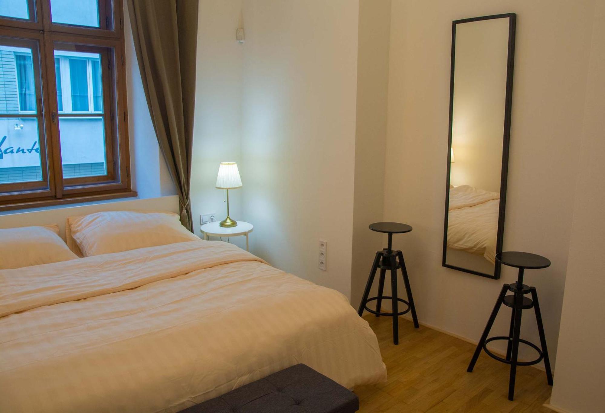 New City Centre Garden Apartment - Central Location Prag Exterior foto